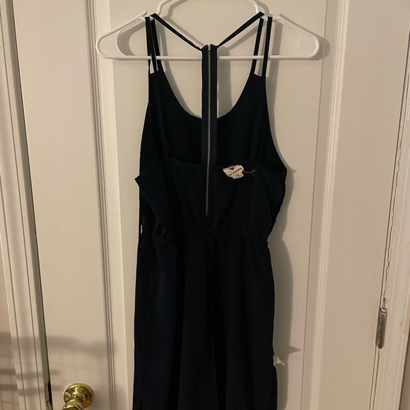 Womens Dark Navy Dress w/ Back Zipper. Size M - Picture 2 of 3